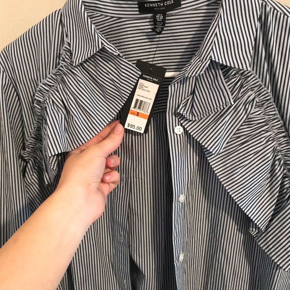 Women’s Button Up - Picture 2 of 2